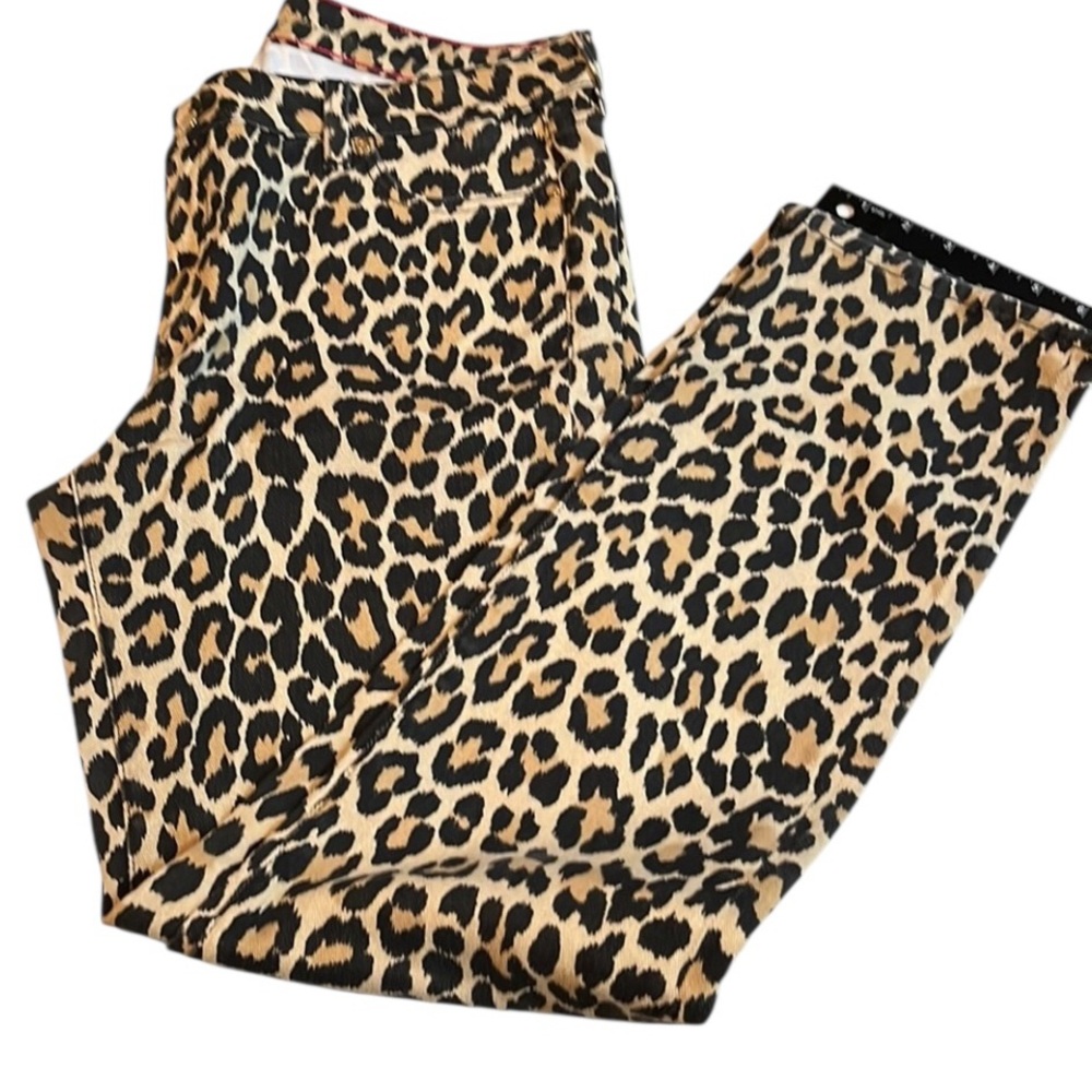 Kate Spade size 32 Leopard stretch skinny “ play hooky”SATURDAY NIGHT